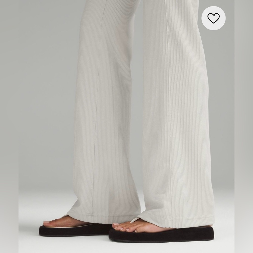 NWT! Ribbed Lululemon Softstreme Flared Pant - Picture 5 of 9